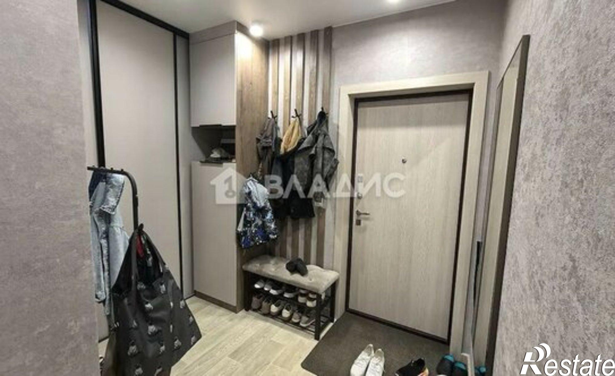 Купить квартиру за 11 000 000 рублей на 15-й микрорайон, 17Б