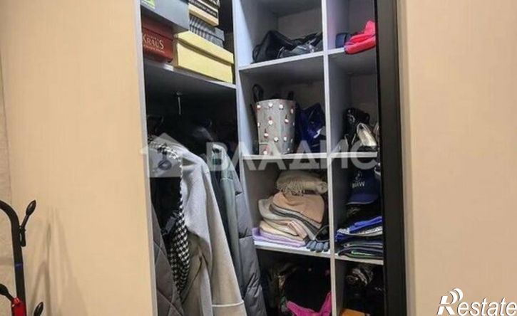 3-комн квартира 15-й микрорайон, 17Б