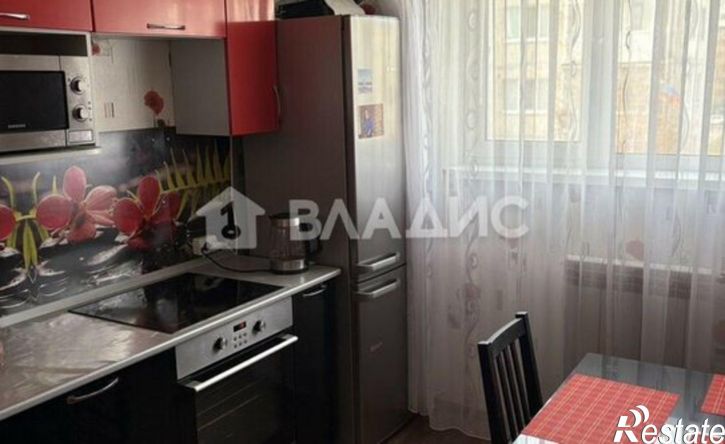 4-комн квартира микрорайон 7А, 25