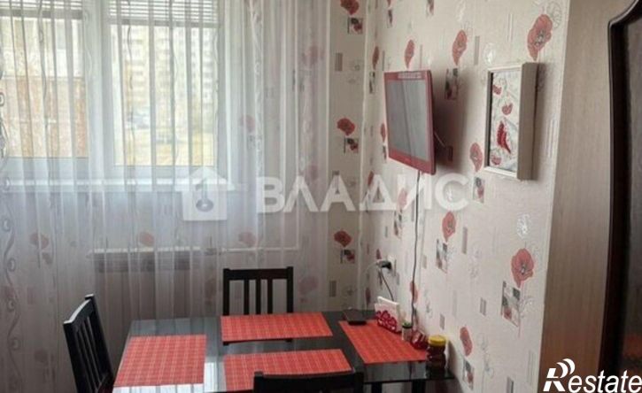 4-комн квартира микрорайон 7А, 25