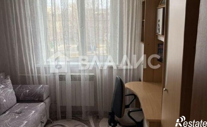 4-комн квартира микрорайон 7А, 25