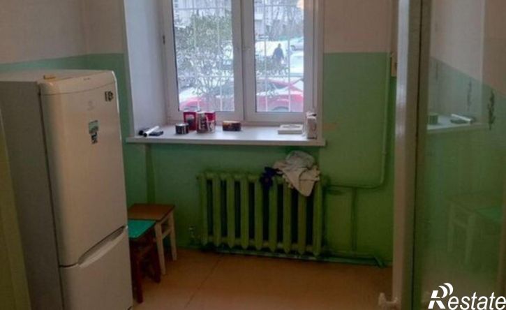 3-комн квартира 4-й микрорайон, 13