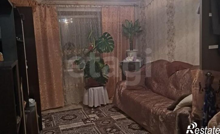 3-комн квартира 6-й микрорайон, 26