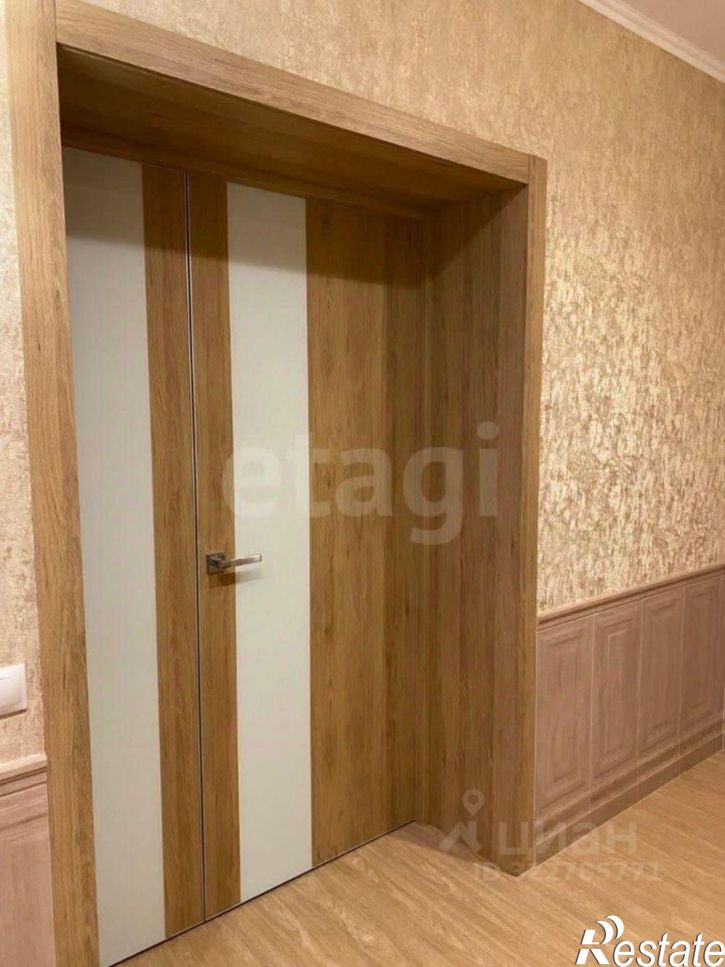 3-комн квартира Революционная улица, 19,  д. 19