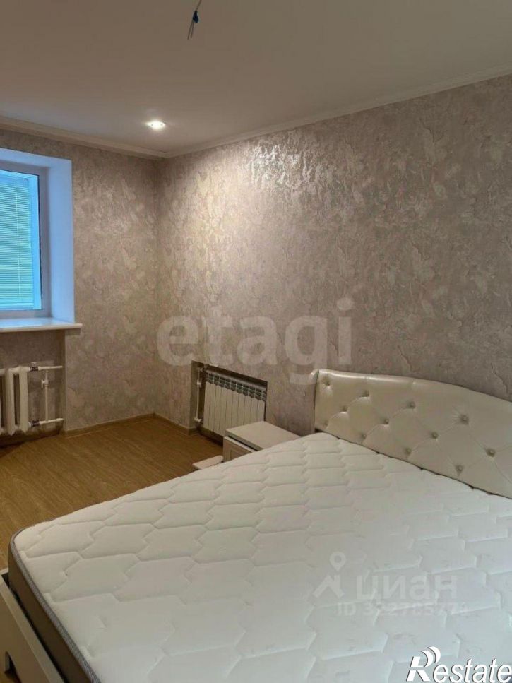 3-комн квартира Революционная улица, 19,  д. 19