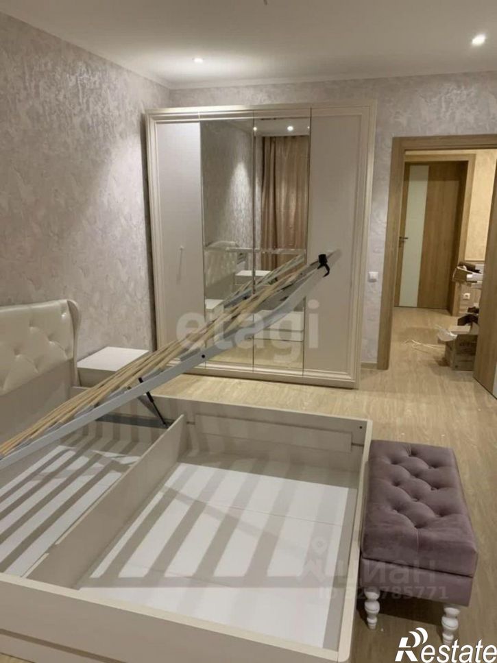 3-комн квартира Революционная улица, 19,  д. 19