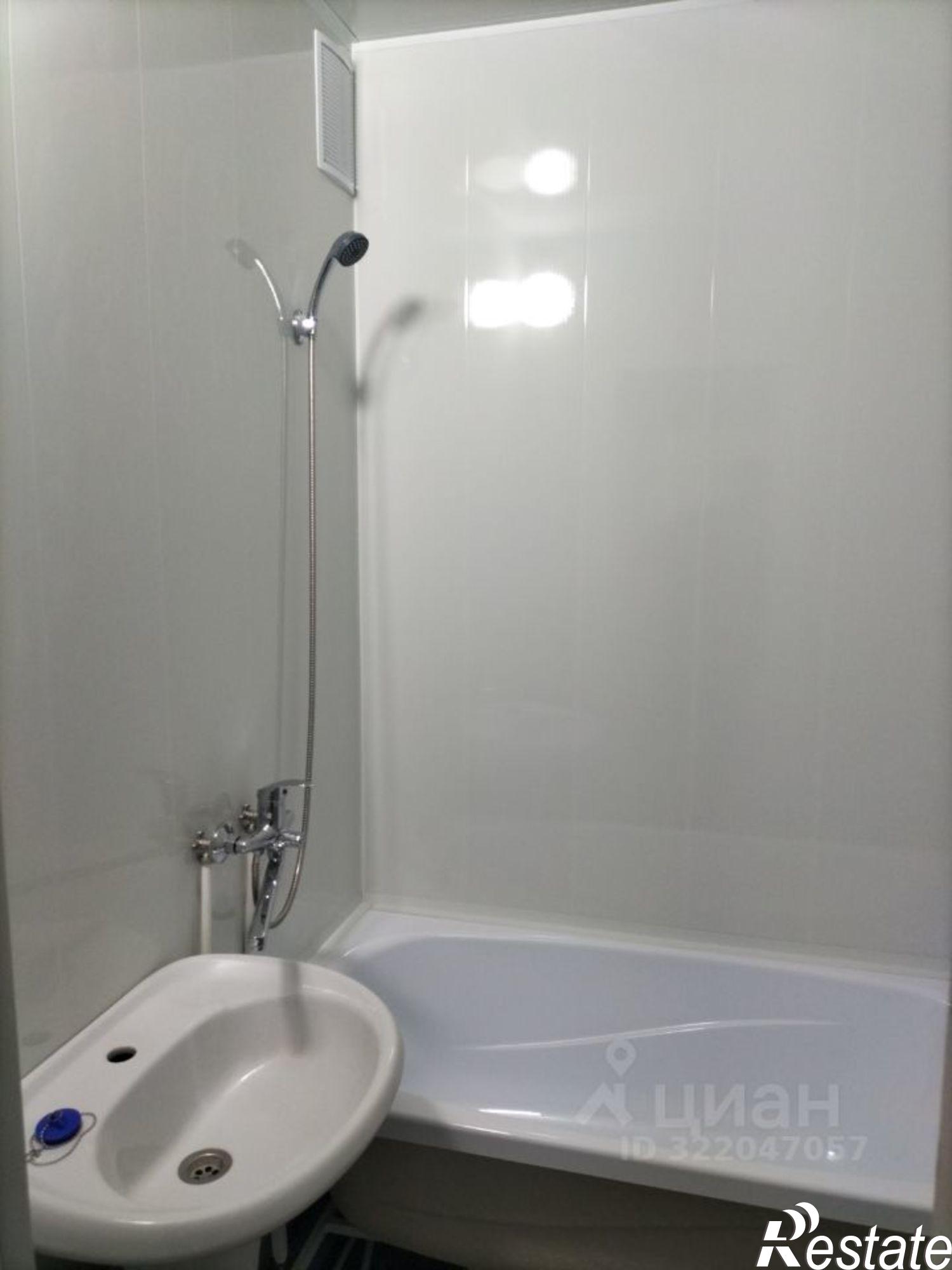 Купить квартиру за 3 650 000 рублей на 6-й микрорайон, 19