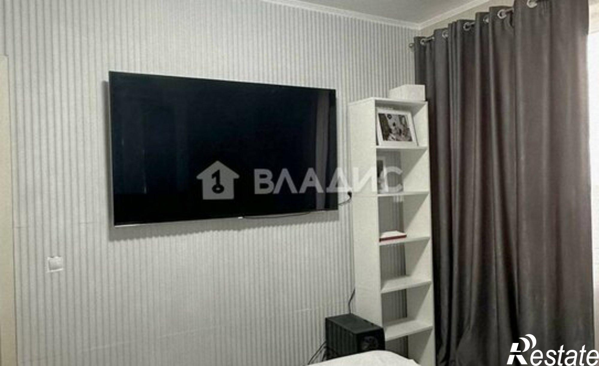 Купить квартиру за 6 500 000 рублей на 10-й микрорайон, 72