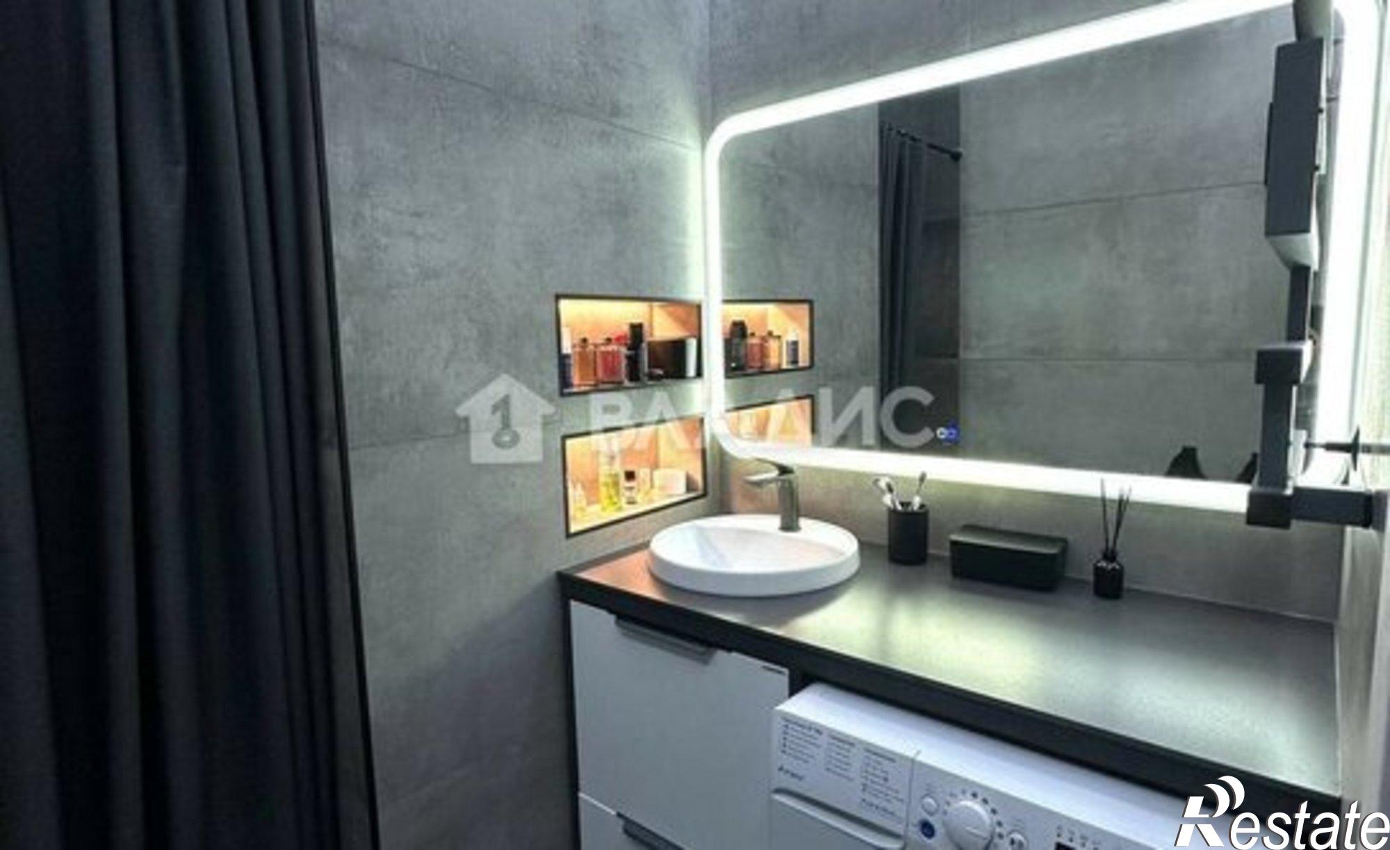 Купить квартиру за 6 500 000 рублей на 10-й микрорайон, 72