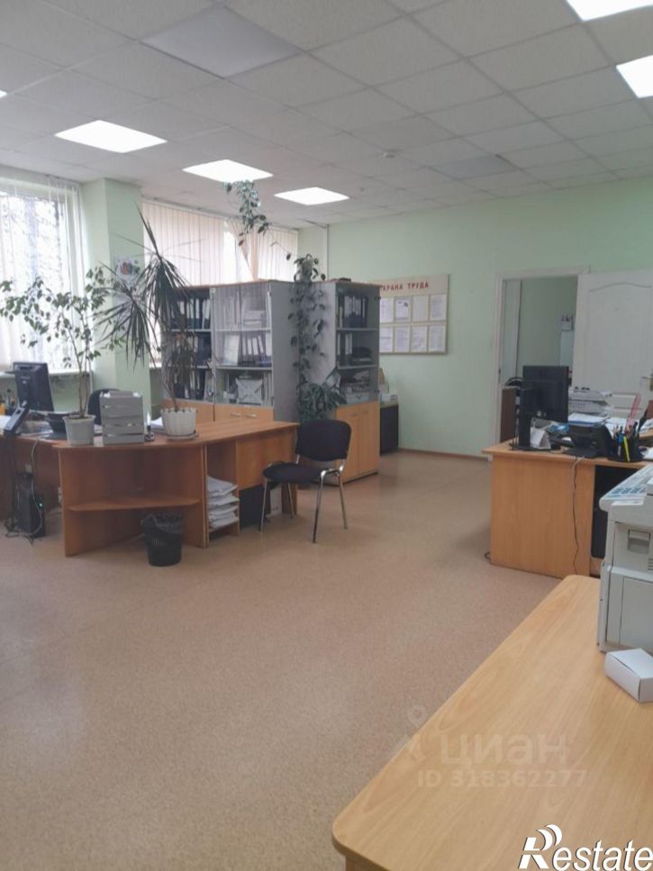 Помещение свободного назначения г. Тобольск, мкр., 4, д. 42