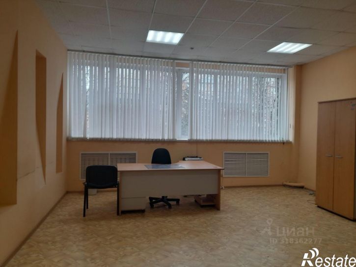 Помещение свободного назначения г. Тобольск, мкр., 4, д. 42