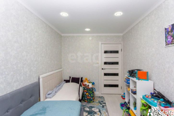 3-комн квартира городской округ Тобольск