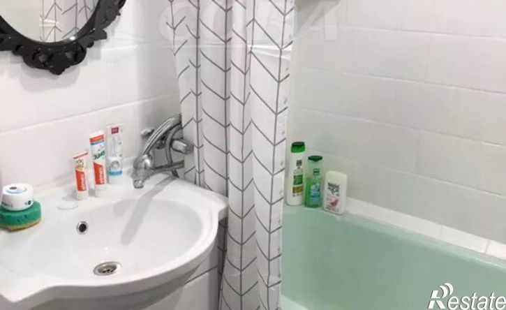 3-комн квартира 10-й микрорайон, 41