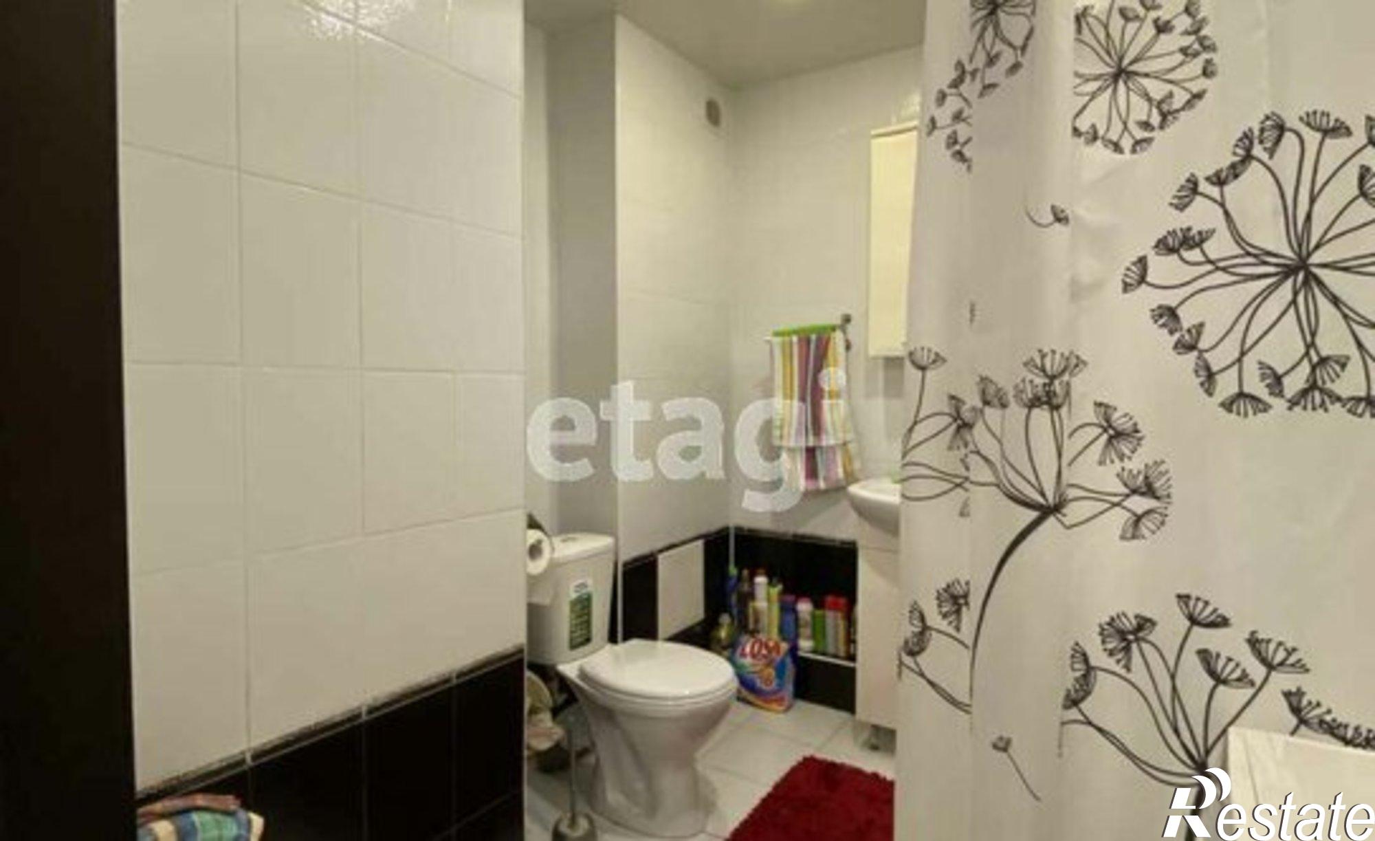 Купить квартиру за 4 000 000 рублей на 6-й микрорайон, 17А