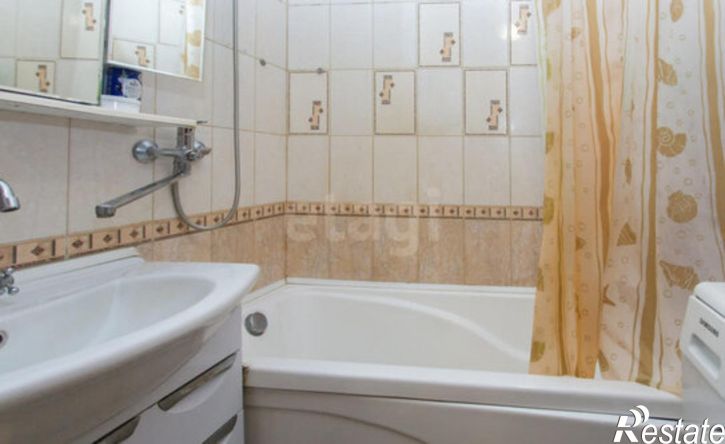 3-комн квартира 4-й микрорайон, 25