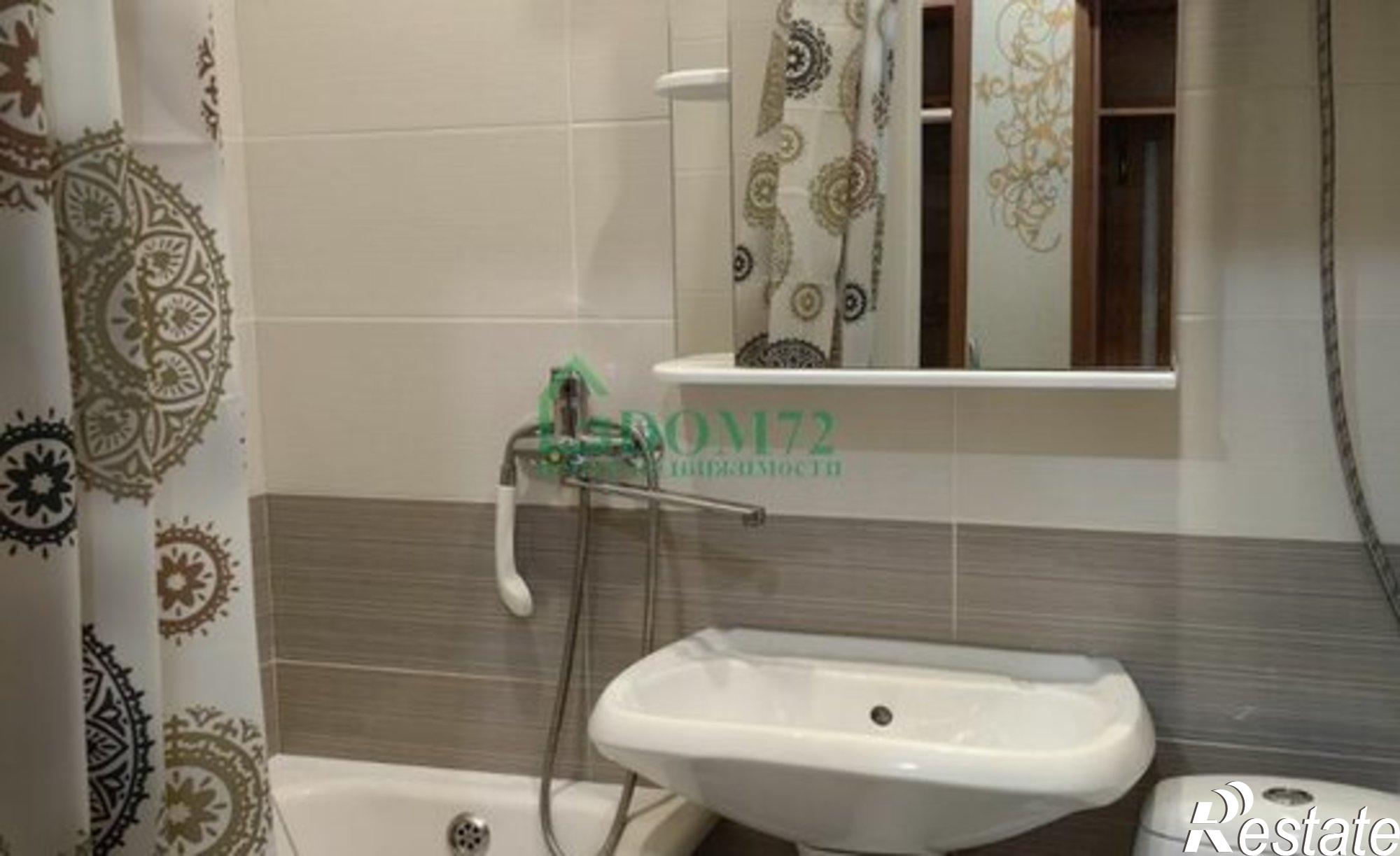 Купить квартиру за 2 000 000 рублей на 6-й микрорайон, 28А