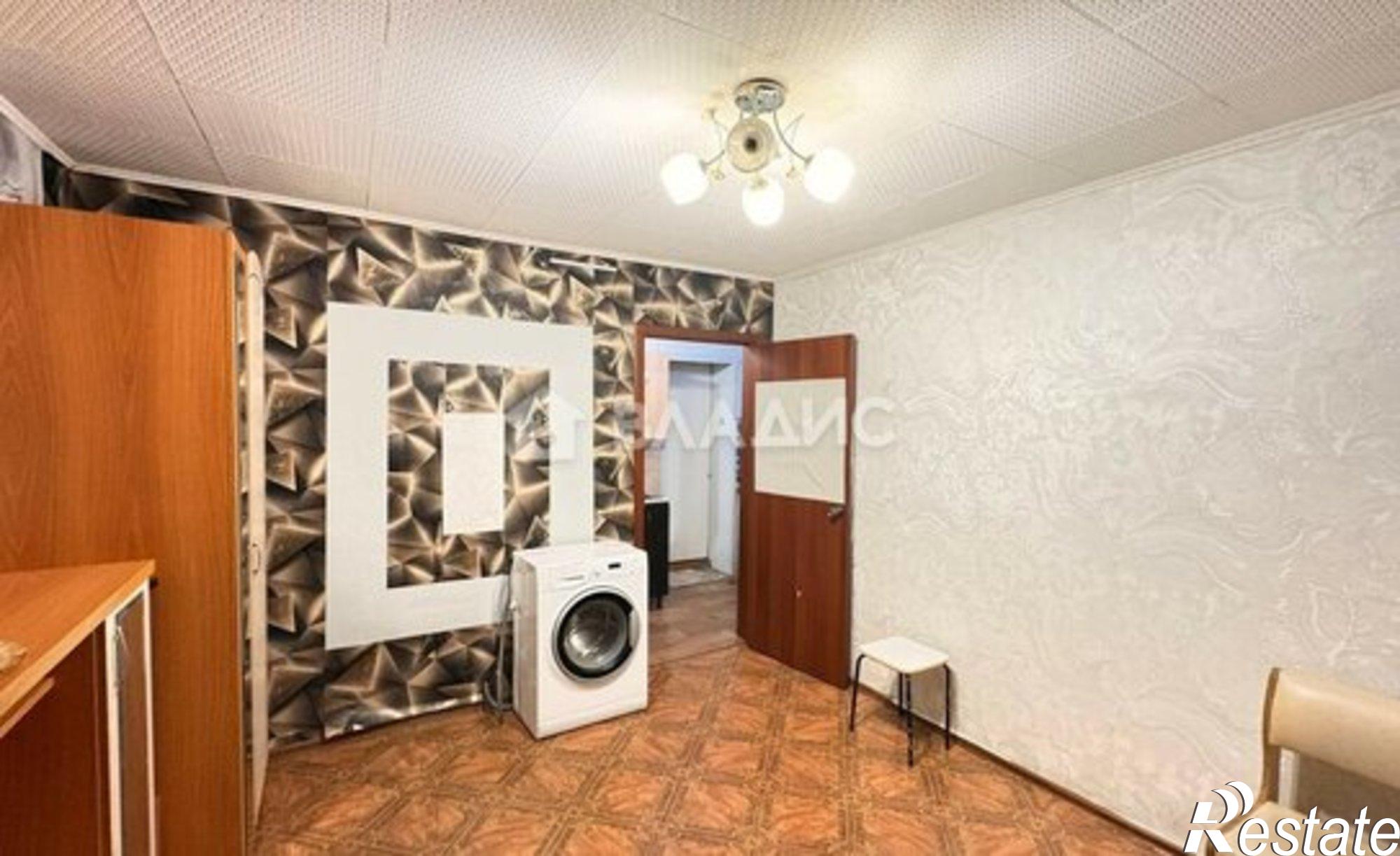 Купить квартиру за 1 900 000 рублей на 6-й микрорайон, 120Е