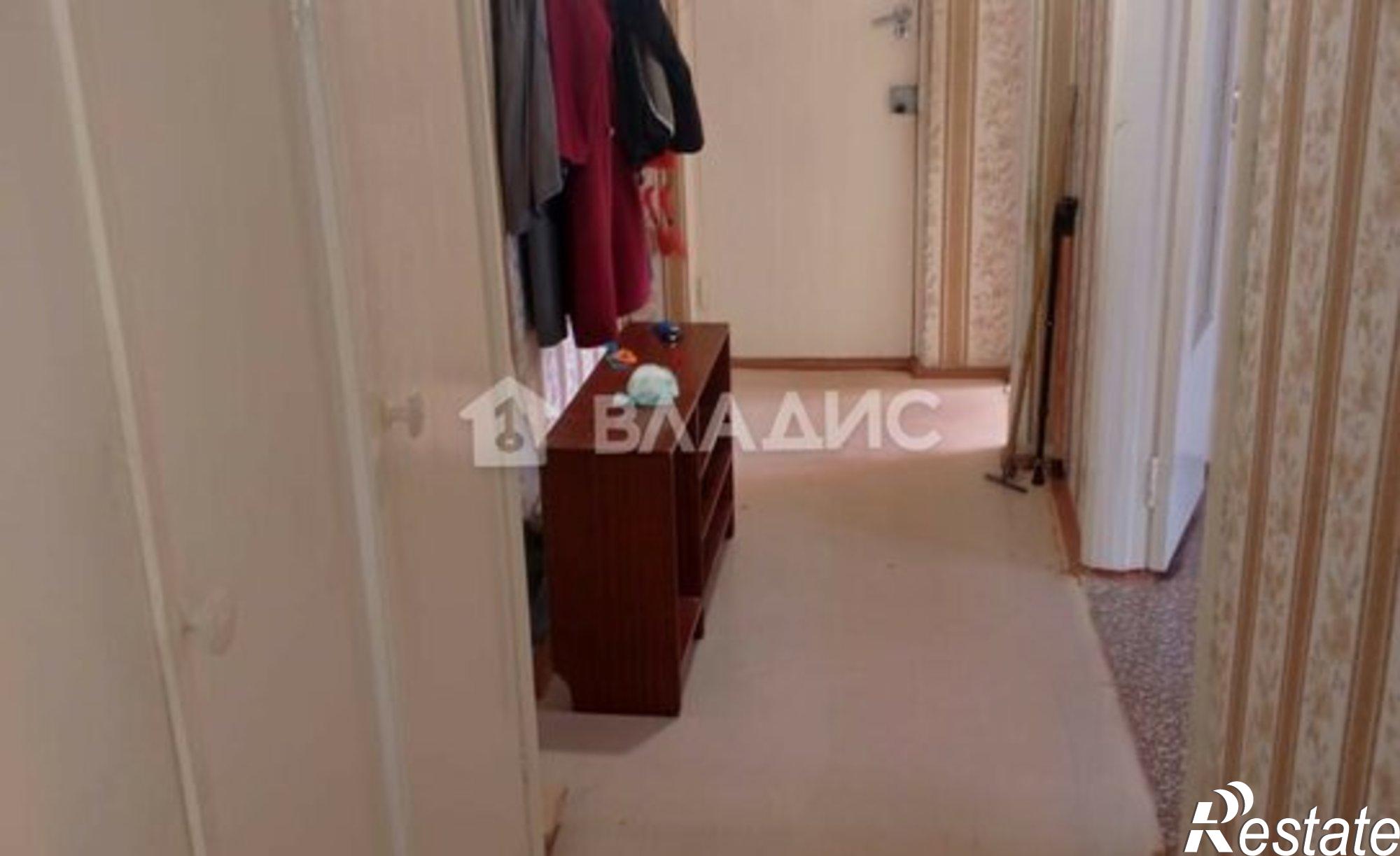 Купить квартиру за 5 500 000 рублей на 4-й микрорайон, 13