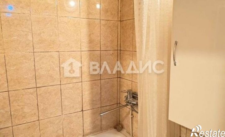 2-комн квартира 6-й микрорайон, 120Е