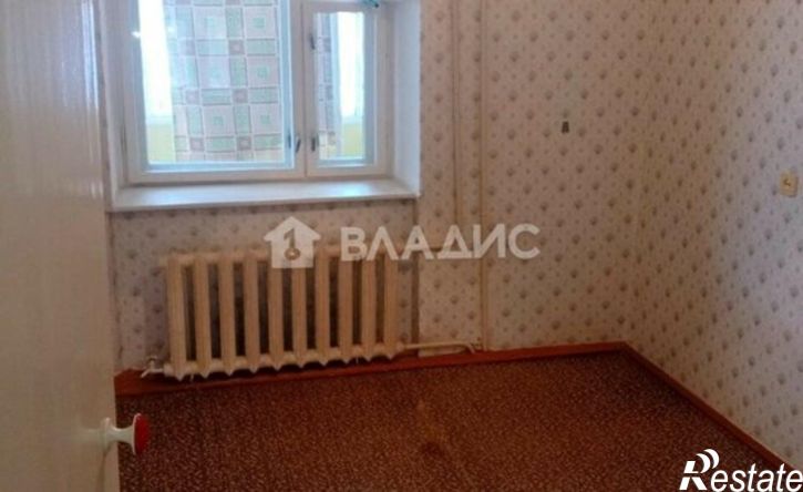 3-комн квартира 4-й микрорайон, 13