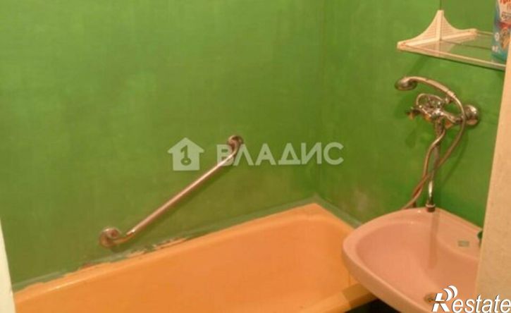 3-комн квартира 4-й микрорайон, 13