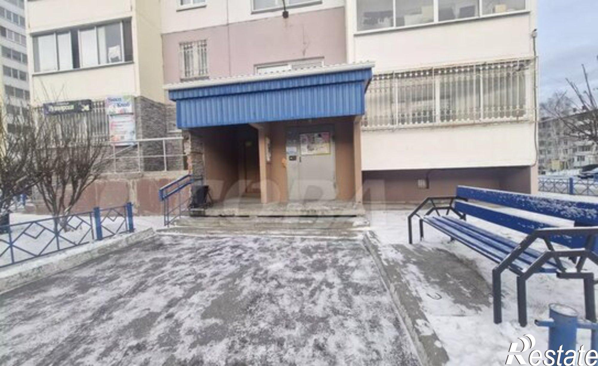 Купить квартиру за 3 800 000 рублей на 4-й микрорайон, 37/2