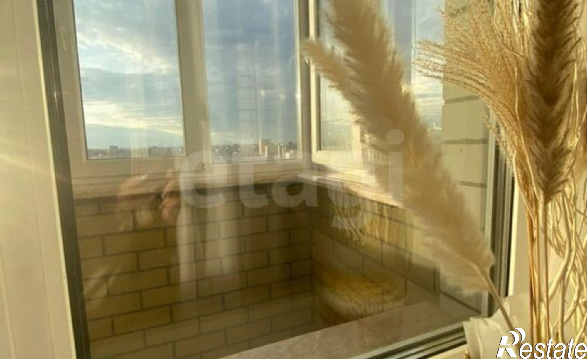 Купить квартиру за 6 000 000 рублей на 15-й микрорайон, 42