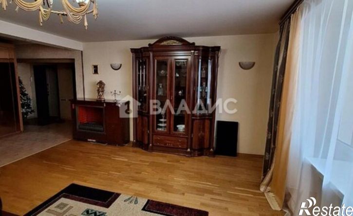 3-комн квартира микрорайон 3Б, 3