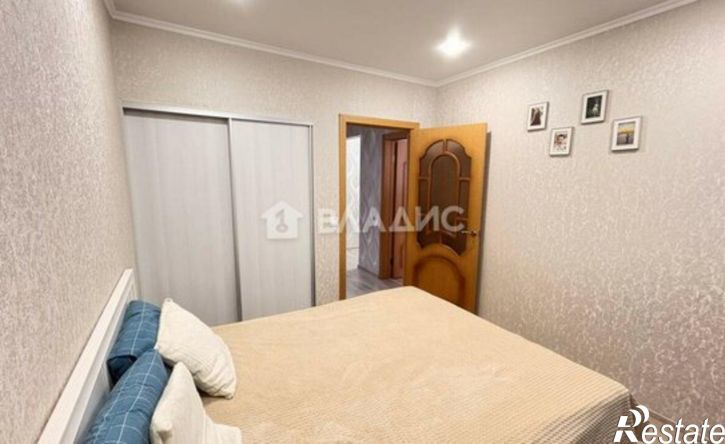 3-комн квартира микрорайон 7А, 7Б