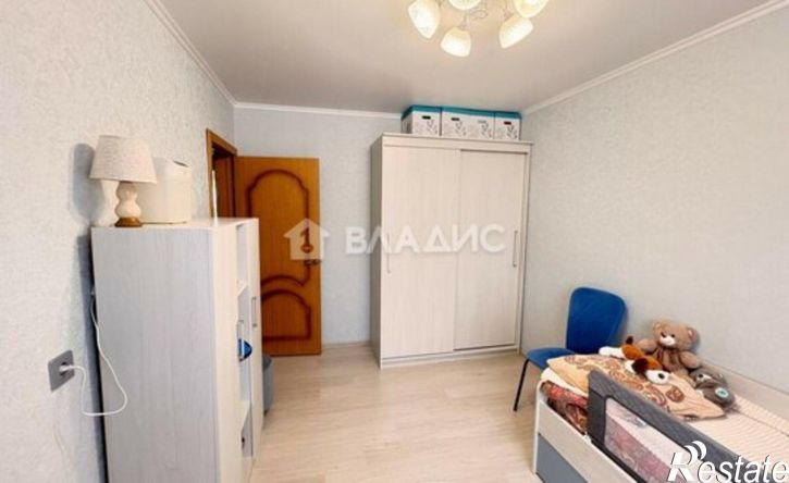 3-комн квартира микрорайон 7А, 7Б