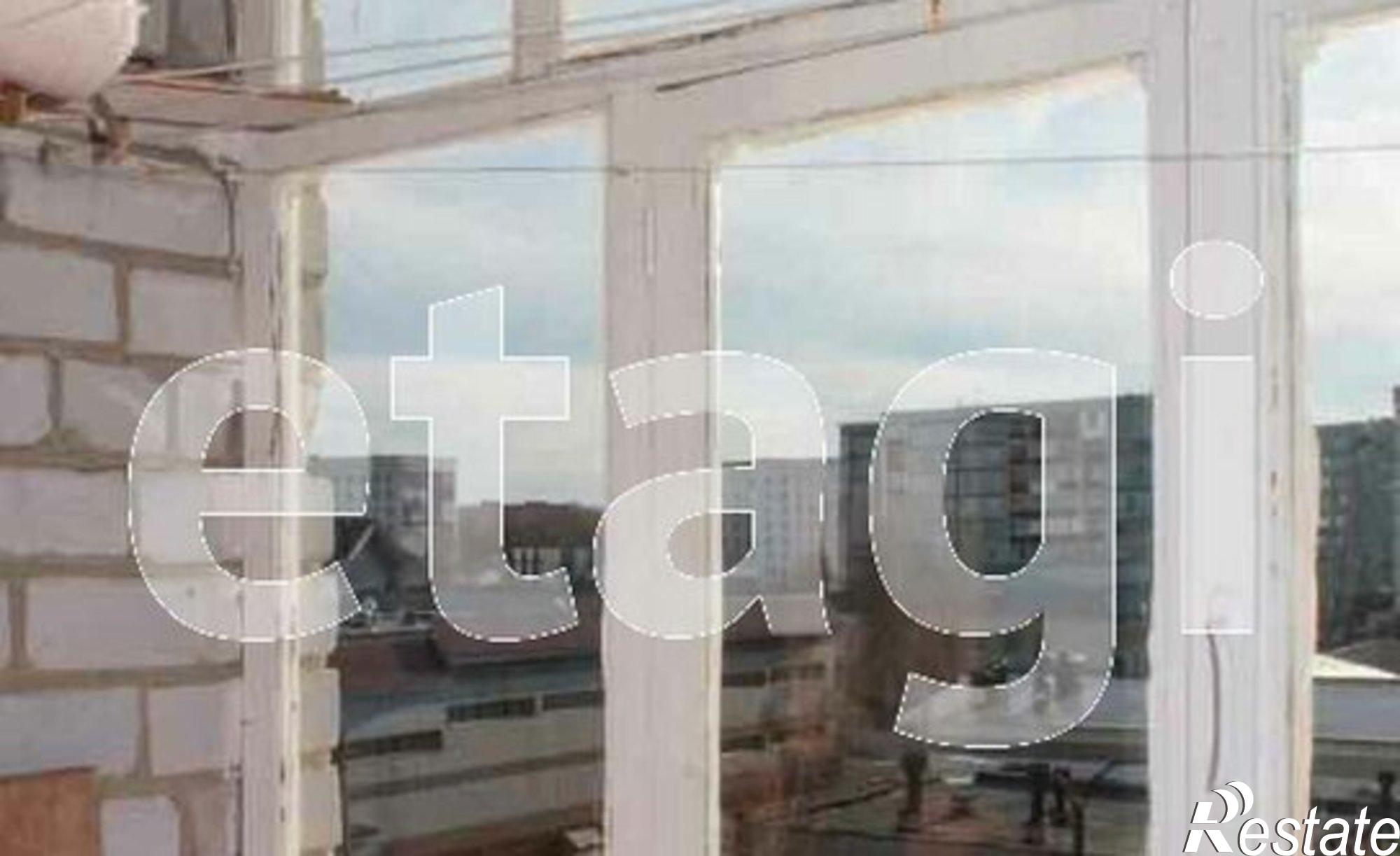 Купить квартиру за 2 500 000 рублей на 8-й микрорайон, 15