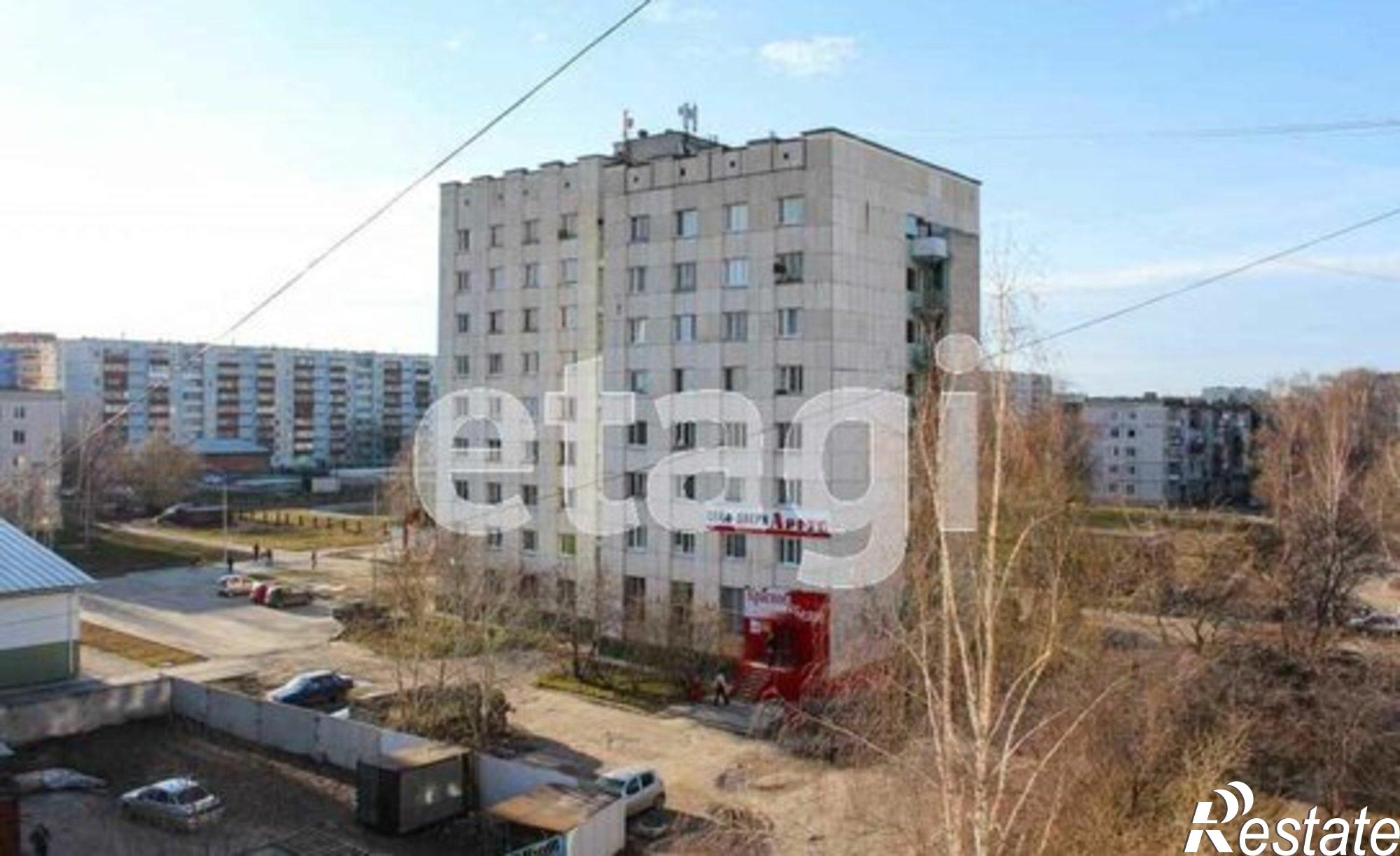 Купить квартиру за 2 500 000 рублей на 8-й микрорайон, 15