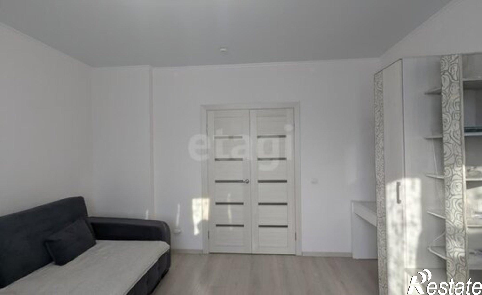 Купить квартиру за 6 300 000 рублей на 10-й микрорайон, 72