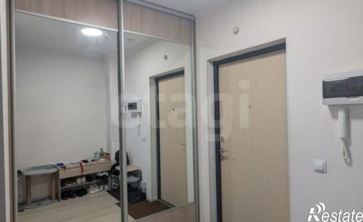 2-комн квартира 10-й микрорайон, 72