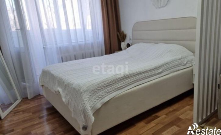 2-комн квартира 7-й микрорайон, 6