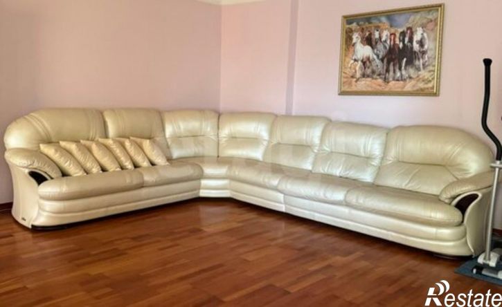 4-комн квартира микрорайон 3Б, 12