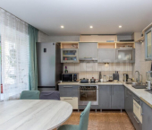 2-комн, 58кв м, этаж 2/5 улица Знаменского, 18