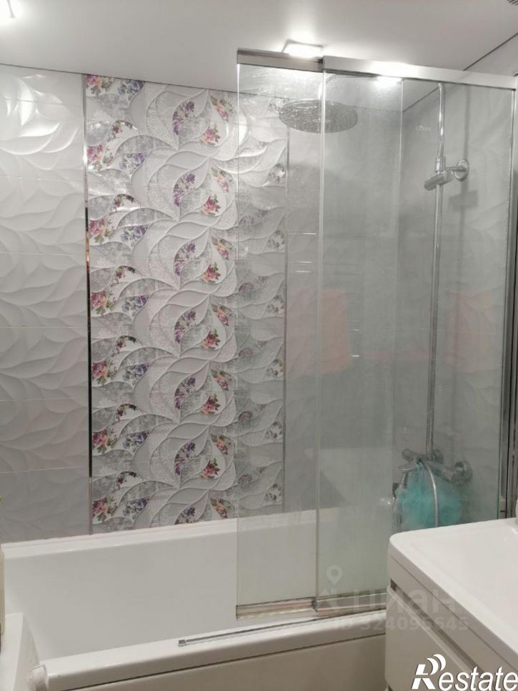 4-комн квартира 10-й микрорайон, 67