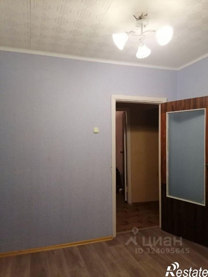 4-комн квартира 10-й микрорайон, 67