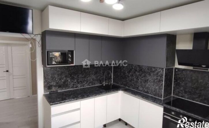 2-комн квартира 15-й микрорайон, 23