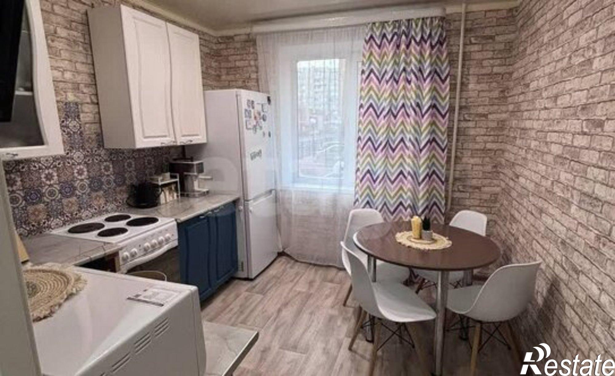 Купить квартиру за 5 000 000 рублей на 9-й микрорайон, 27