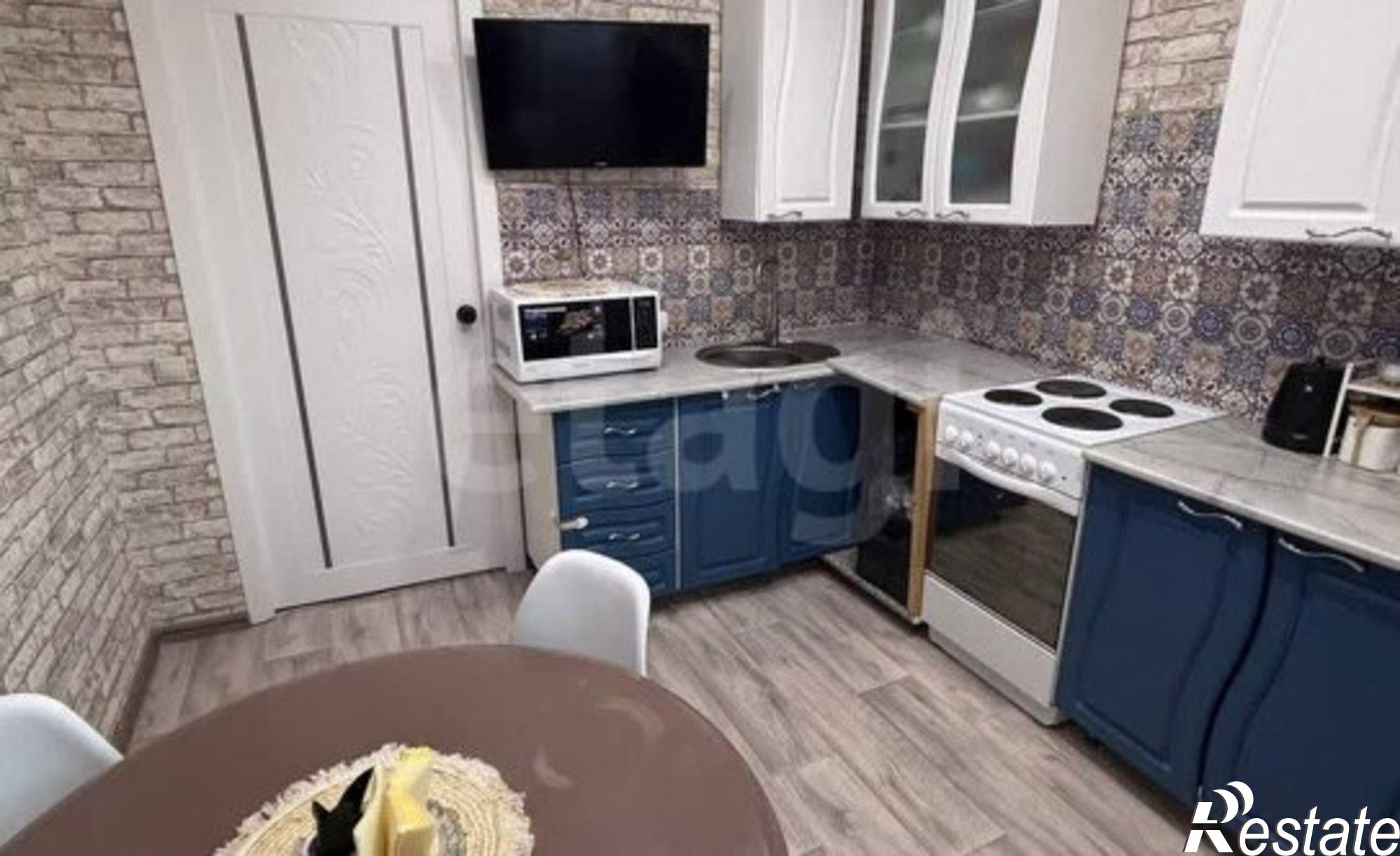 Купить квартиру за 5 000 000 рублей на 9-й микрорайон, 27