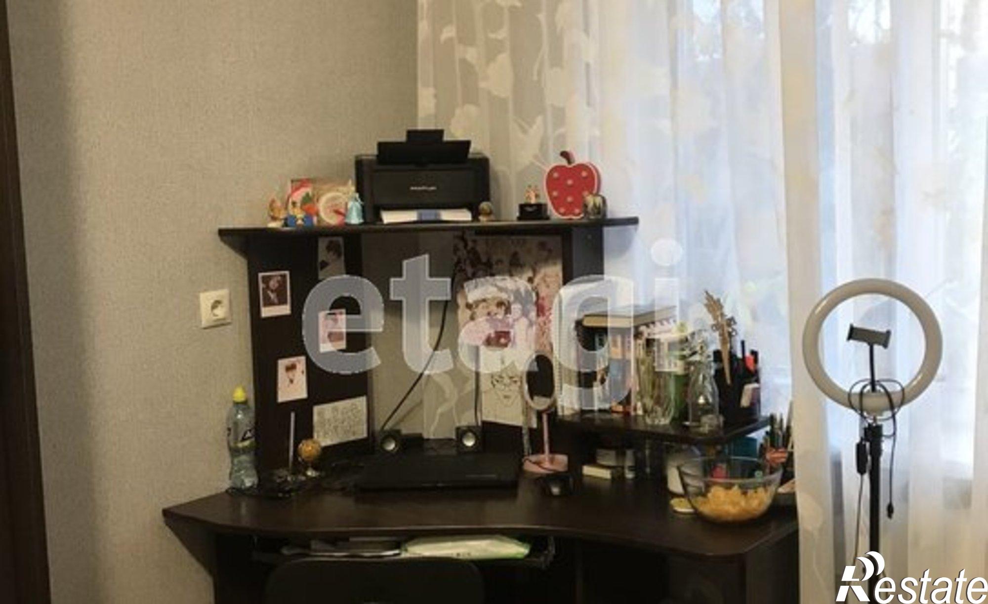 Купить квартиру за 4 100 000 рублей на 4-й микрорайон, 9А