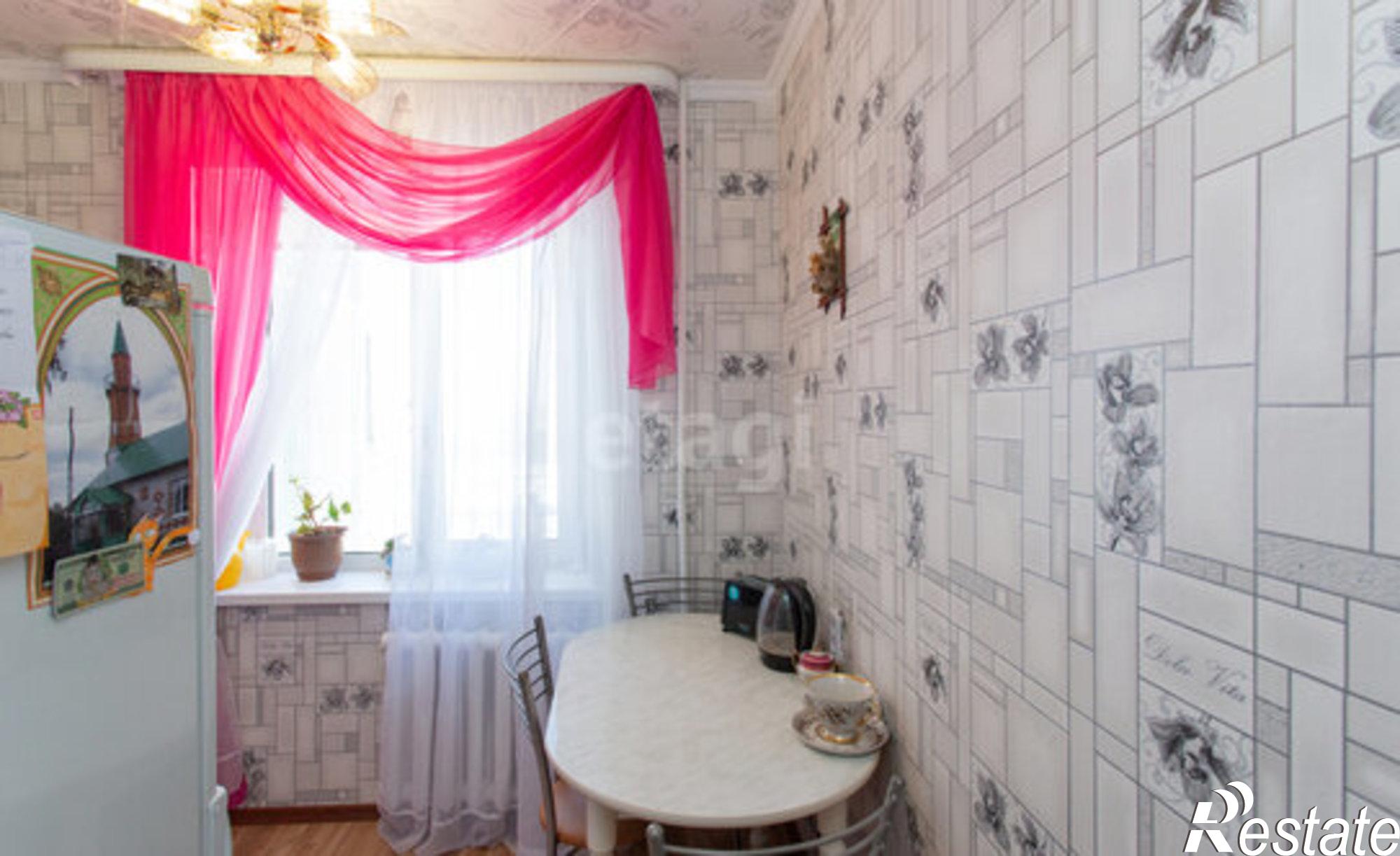 Купить квартиру за 3 100 000 рублей на 7-й микрорайон, 14