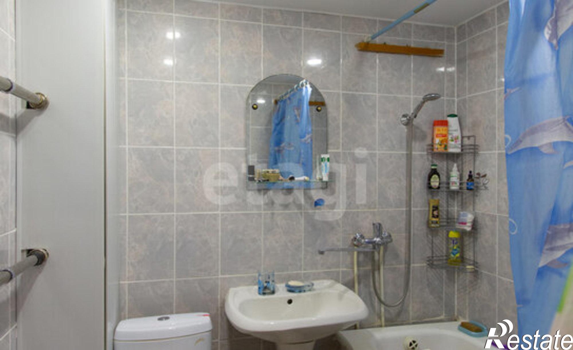 Купить квартиру за 3 100 000 рублей на 7-й микрорайон, 14