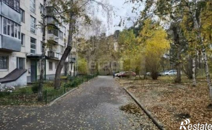 2-комн квартира микрорайон Менделеево, 8