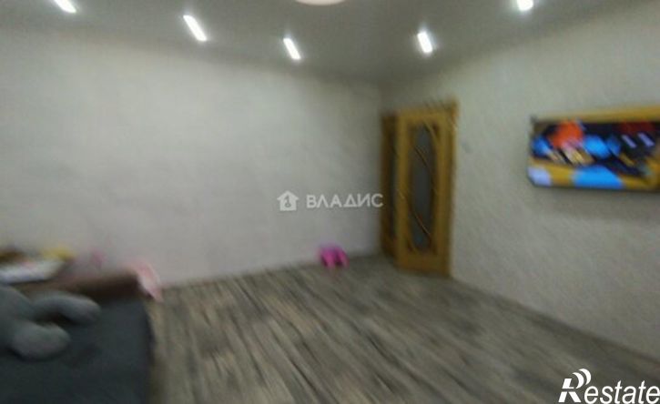 2-комн квартира 10-й микрорайон, 35