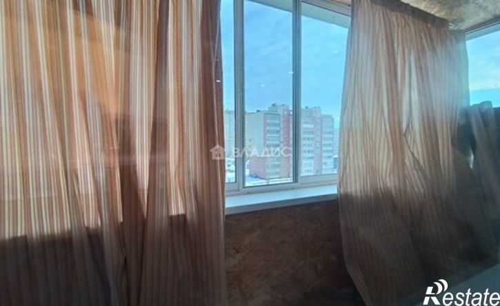 2-комн квартира 10-й микрорайон, 35