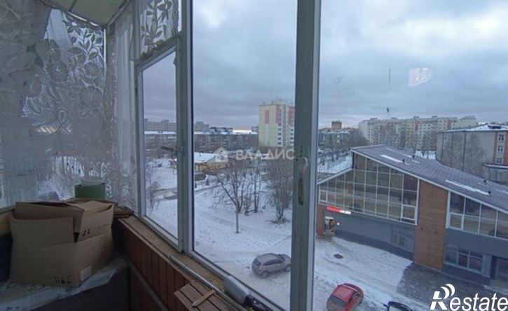 2-комн квартира 4-й микрорайон, 2