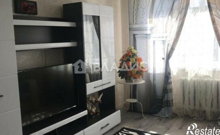 2-комн квартира 8-й микрорайон, 16